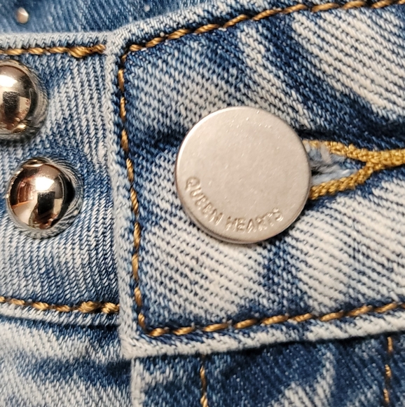 Jean shorts Size medium - Picture 7 of 8